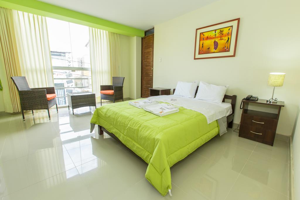 Hostal Florida Chiclayo Eksteriør billede