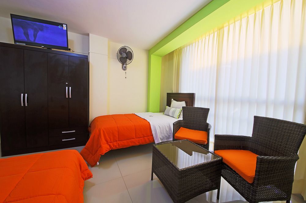 Hostal Florida Chiclayo Eksteriør billede