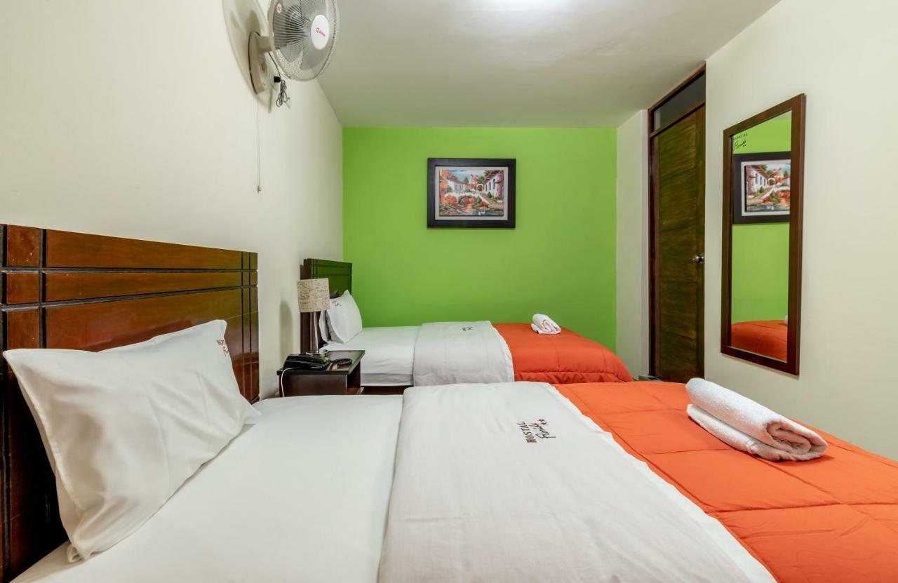 Hostal Florida Chiclayo Eksteriør billede